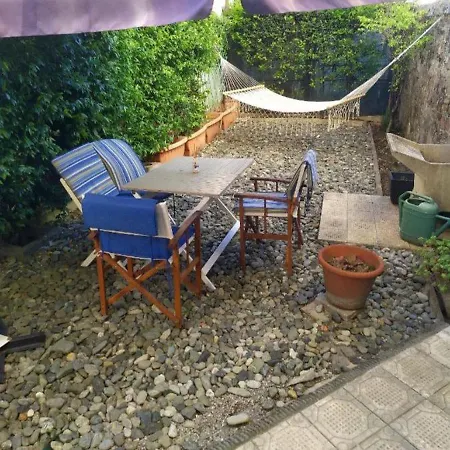 With Garden Apartament *