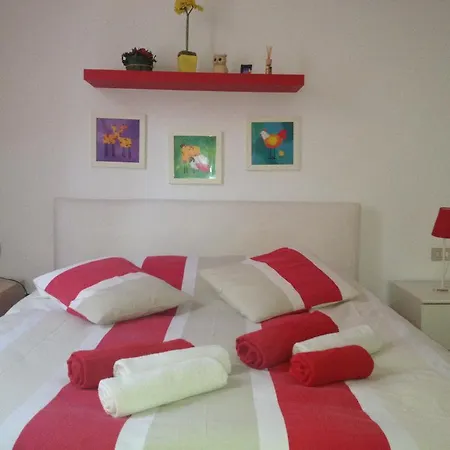 With Garden Apartament
