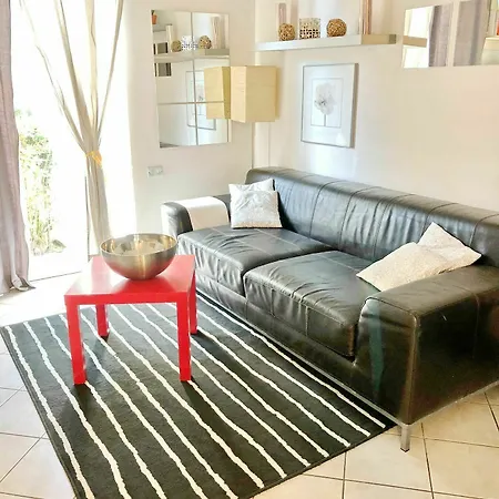 Apartament With Garden Lukka
